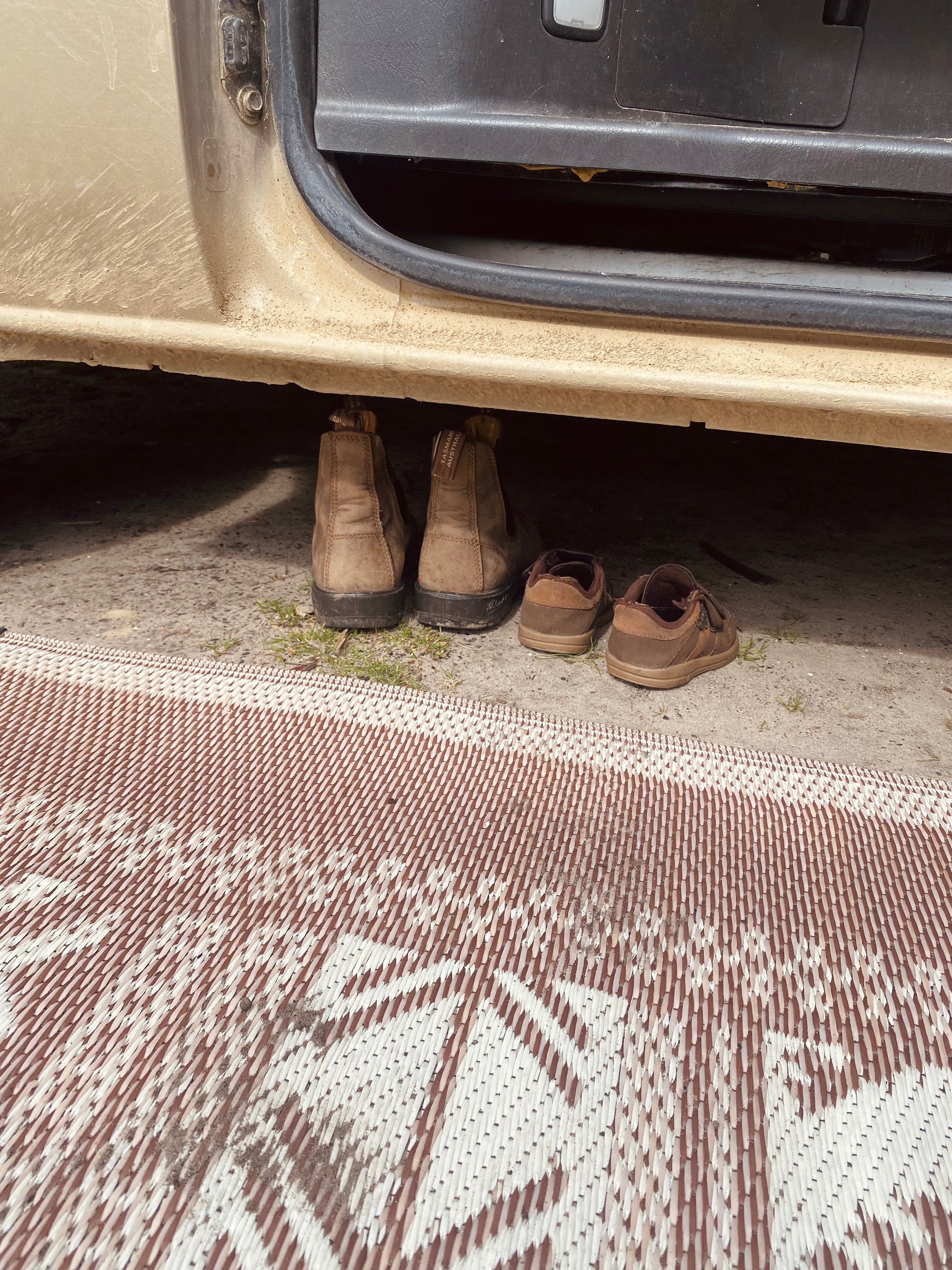 IVORY EARTH CAMPING MAT