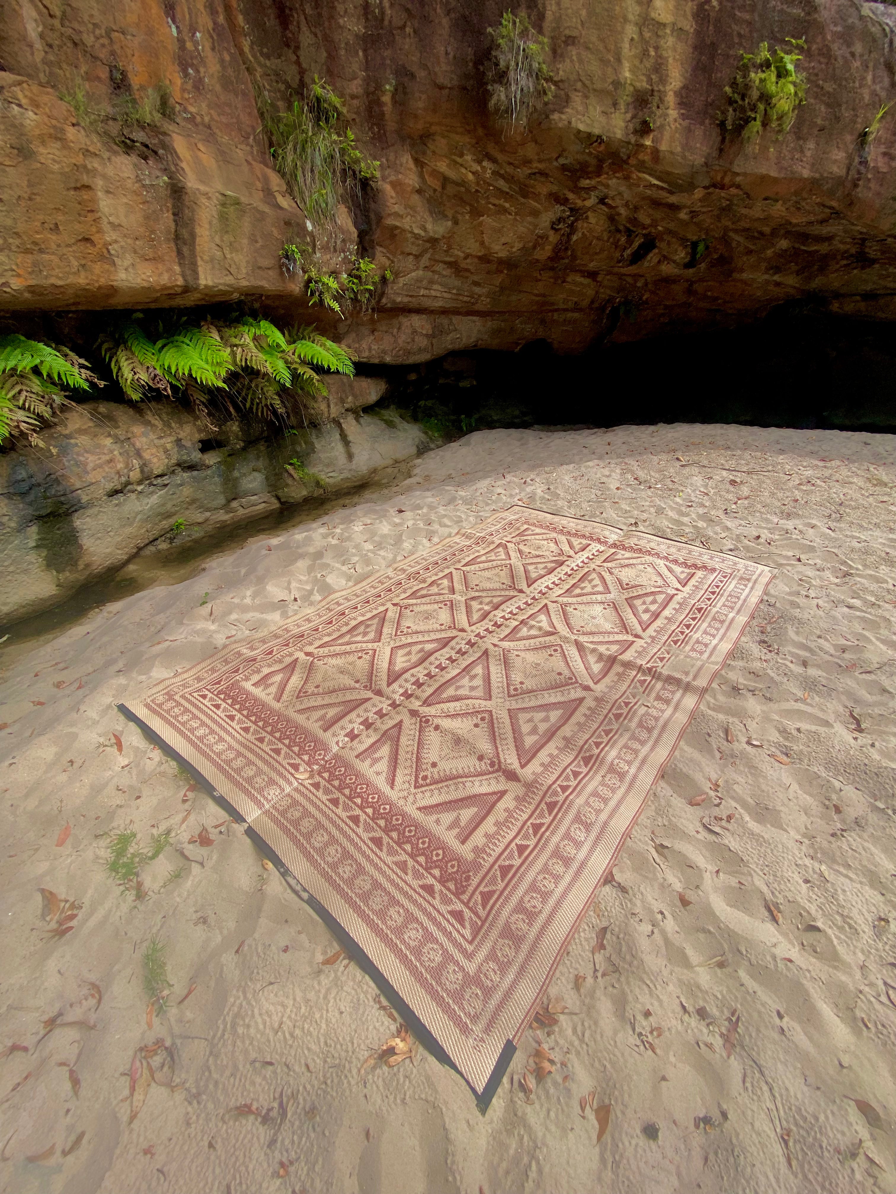 THE DESERT DREAMER CAMPING MAT