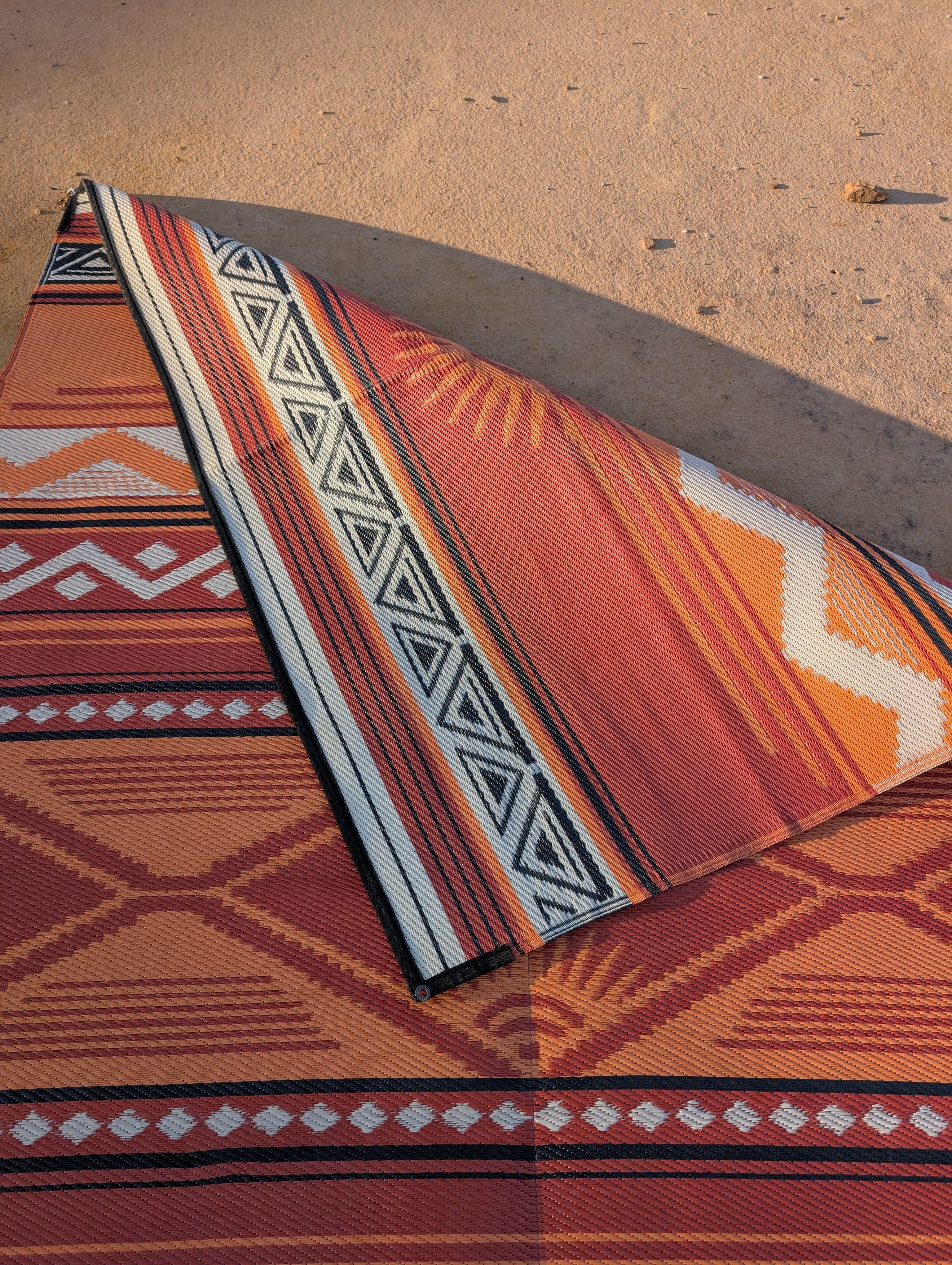 THE NOMAD CAMPING MAT