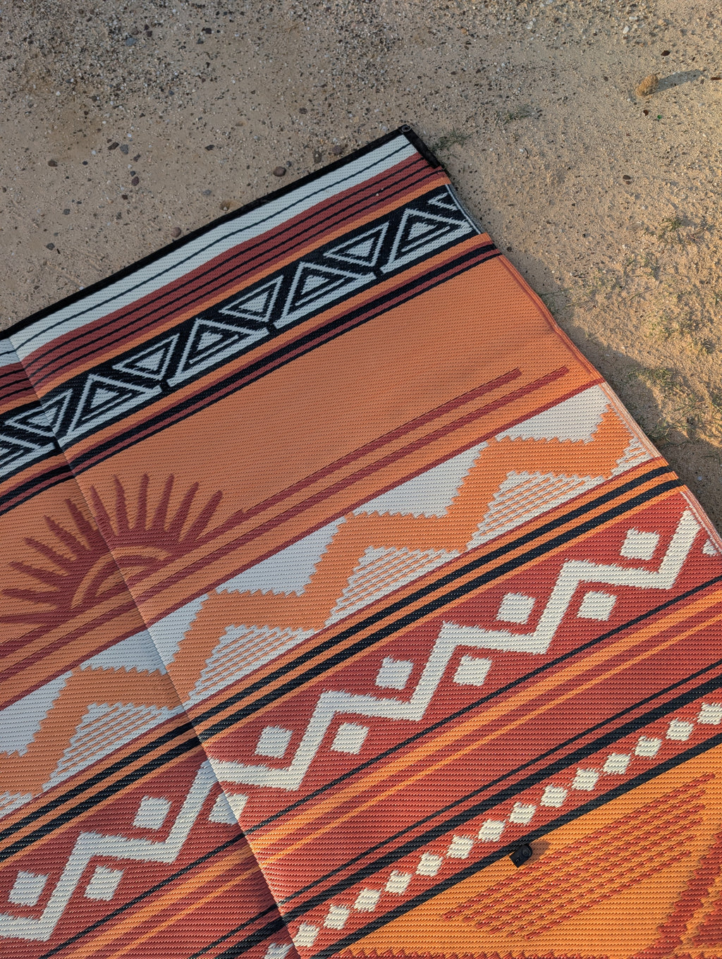 THE NOMAD CAMPING MAT