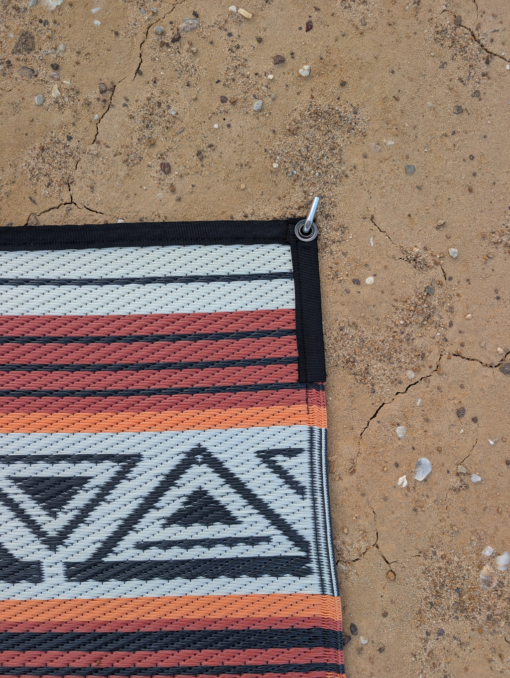 THE NOMAD CAMPING MAT