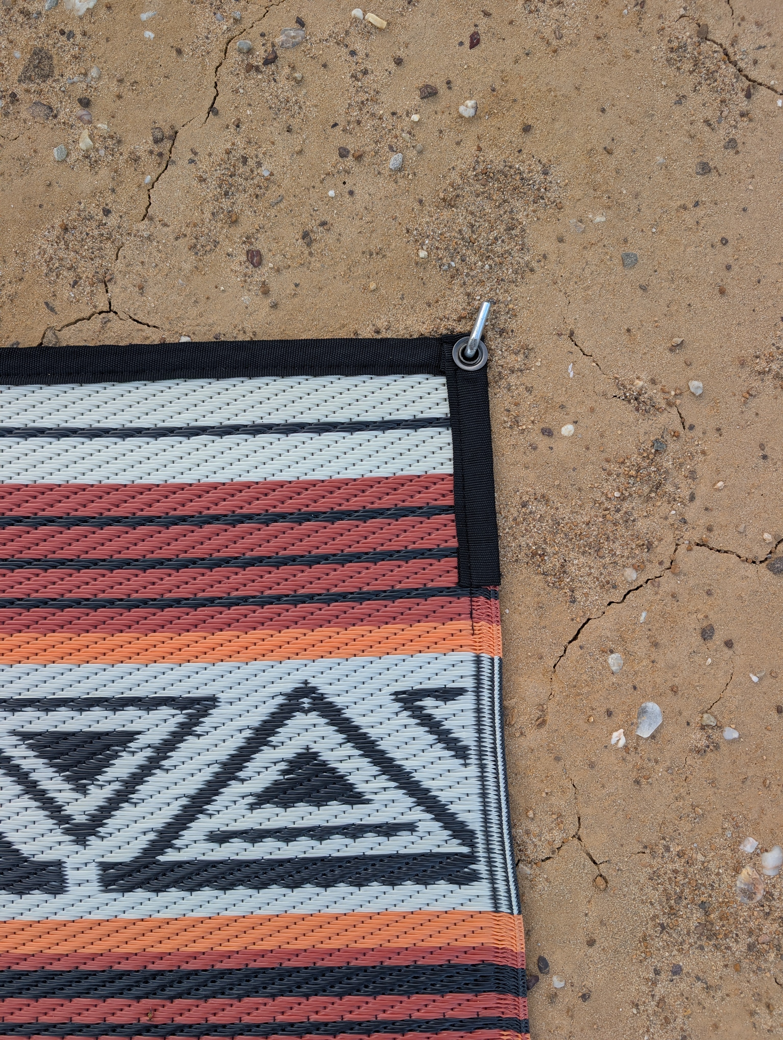 THE NOMAD CAMPING MAT