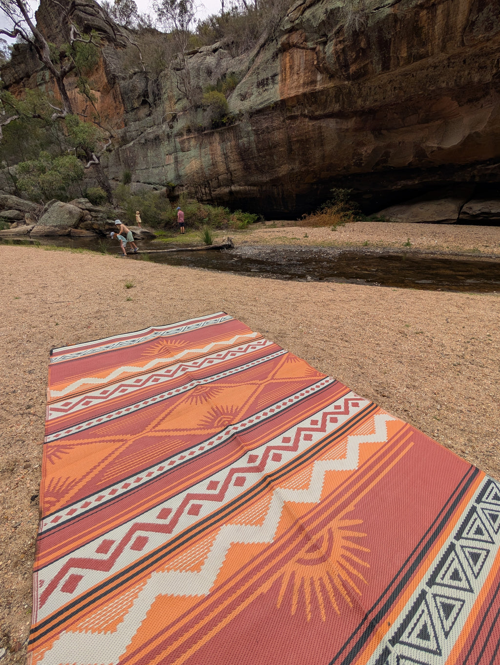 THE NOMAD CAMPING MAT
